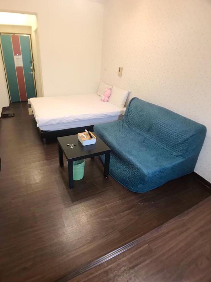 Happines Trip Inn Taichung Exterior foto